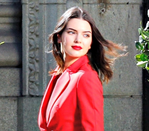 To party της Kendall Jenner και ο αστυνομικός stripper
