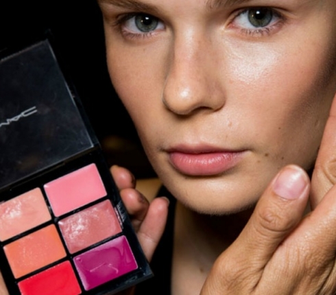 Palette story: Οι 10 καλύτερες παλέτες μακιγιάζ της άνοιξης
