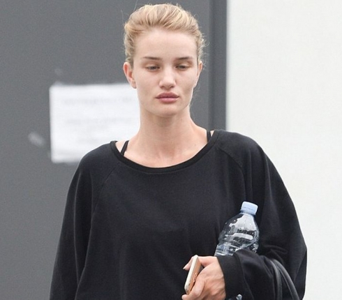 Rosie Huntington-Whiteley: Πανέμορφη και make up free