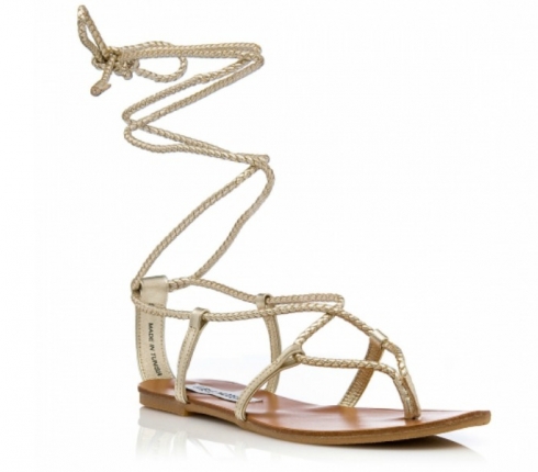5 summer outfits για όλες τις ώρες (τέλειο ρεπορτάζ αγοράς κορίτσια!)