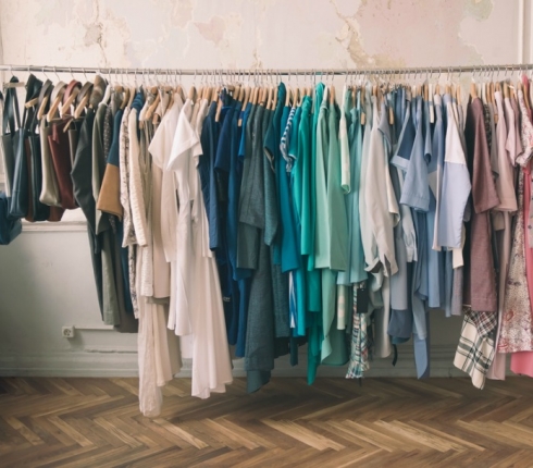 Οnline shopping Vs Live shopping: Που είναι καλύτερα;