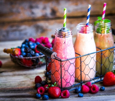 Πώς να φτιάξεις smoothie χωρίς να χρησιμοποιήσεις μπλέντερ;