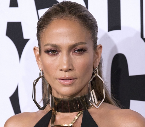H 45άρα JLo ποζάρει με μπικίνι στο Instagram