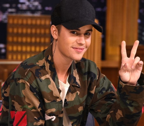 Justin Bieber : Χώρισε την Lara Stone από τον σύζυγό της!