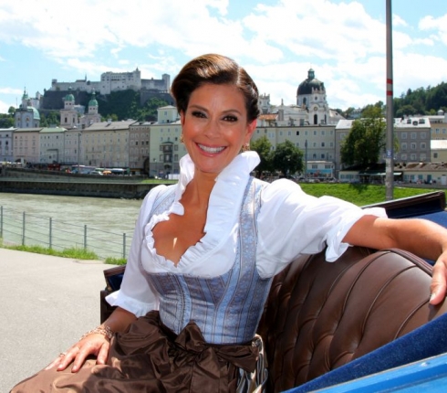 H Teri Hatcher παραμένει sexy στα 49 της! - Κεντρική Εικόνα
