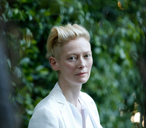 H Τilda Swinton ίδρυσε το δικό της μποέμ σχολείο