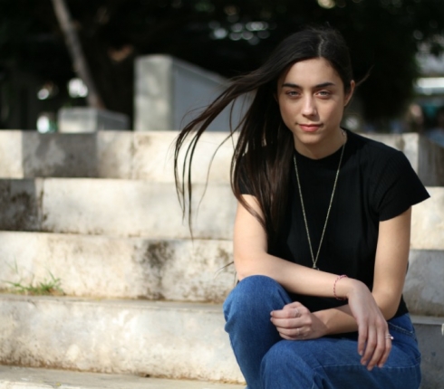 H Tζωρτζίνα Λιώση μάς μαθαίνει πού πάνε οι ωραίοι νέοι της πόλης