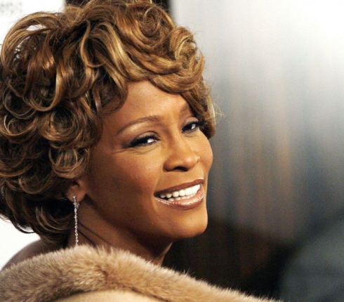 Whitney Houston : Ο έρωτας της ζωής της ήταν γυναίκα!