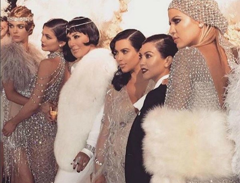 Kris Jenner: Έκλεισε τα 60 και το γιόρτασε με ένα Great Gatsby πάρτι! Kris Jenner: Έκλεισε τα 60 και το γιόρτασε με ένα Great Gatsby πάρτι!