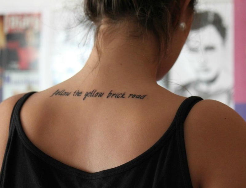 Τattoo quotes: 9+1 σχέδια για να βρεις τη χαμένη σου έμπνευση Τattoo quotes: 9+1 σχέδια για να βρεις τη χαμένη σου έμπνευση