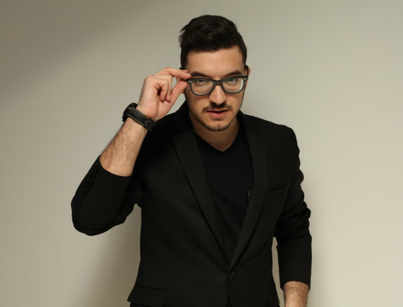 John Kαραγιάννης: Ποιος είναι ο φετινός εκπρόσωπος της Κύπρου