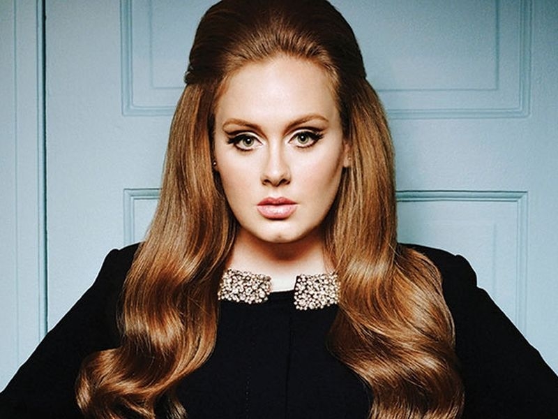 Hello : Άκου το νέο 6λεπτο μαγικό τραγούδι της Adele Hello : Άκου το νέο 6λεπτο μαγικό τραγούδι της Adele