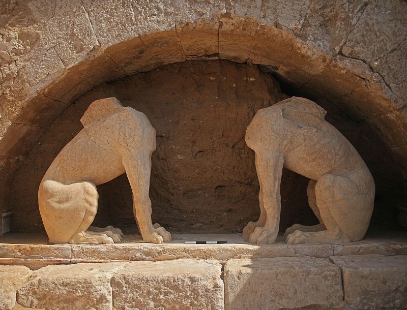 Πόσοι είναι τελικά οι νεκροί στην Αμφίπολη; Πόσοι είναι τελικά οι νεκροί στην Αμφίπολη;