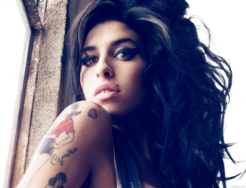 Amy Winehouse: Αυτό είναι το πρώτο trailer του ντοκιμαντέρ για τη ζωή της Amy Winehouse: Αυτό είναι το πρώτο trailer του ντοκιμαντέρ για τη ζωή της
