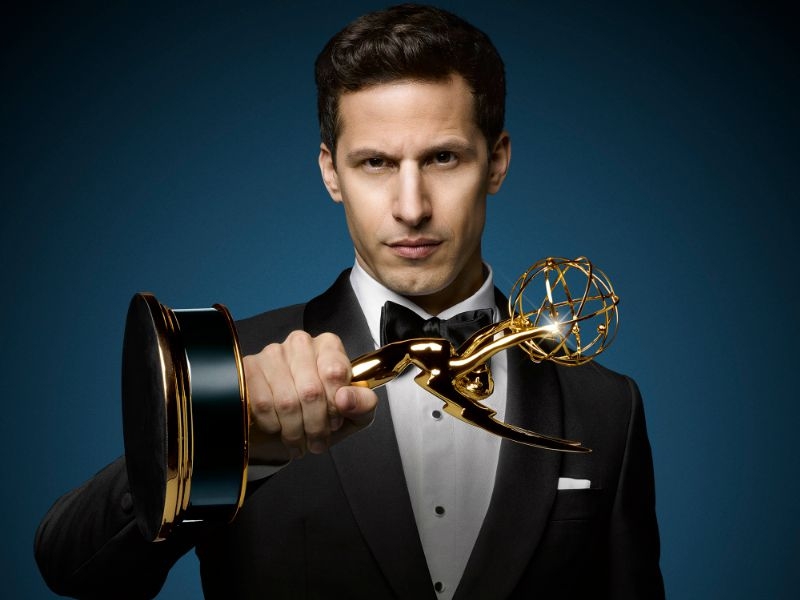 Andy Samberg: Ποιος είναι ο παρουσιαστής των Emmy Awards 2015; Andy Samberg: Ποιος είναι ο παρουσιαστής των Emmy Awards 2015;