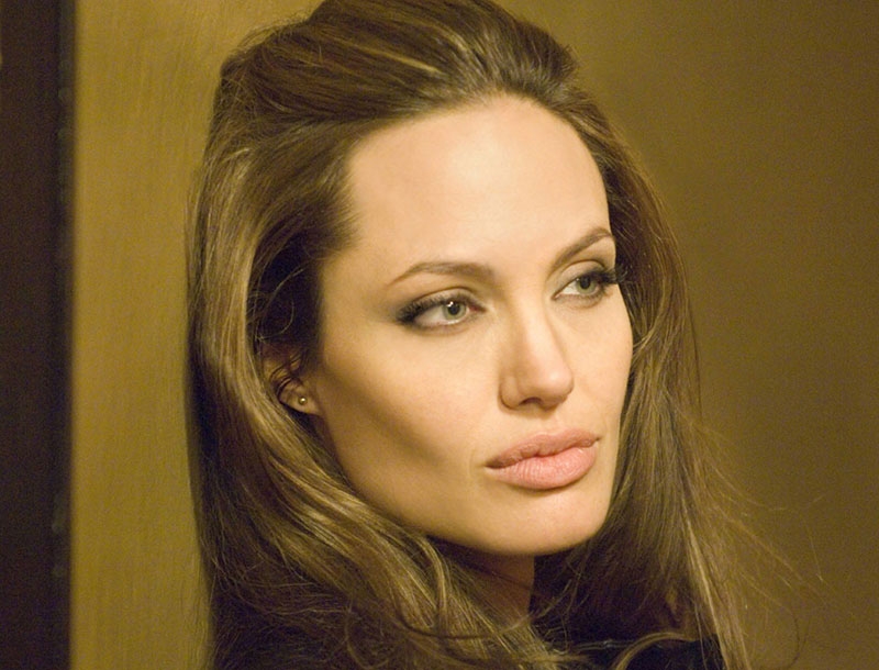 Όχι, δεν παρατά την υποκριτική η Angelina Jolie Όχι, δεν παρατά την υποκριτική η Angelina Jolie