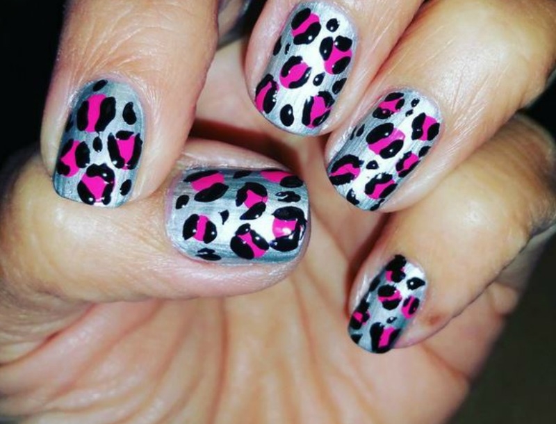 Roar! Αν έχεις άγριες διαθέσεις θα λατρέψεις τα animal print μανικιούρ Roar! Αν έχεις άγριες διαθέσεις θα λατρέψεις τα animal print μανικιούρ