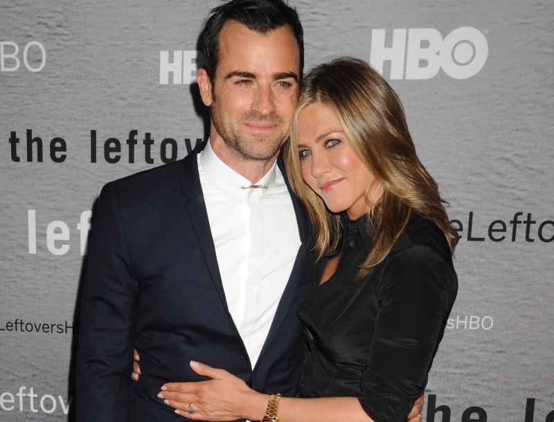 To χρυσό προγαμιαίο συμβόλαιο Jennifer Aniston- Justin Theroux To χρυσό προγαμιαίο συμβόλαιο Jennifer Aniston- Justin Theroux