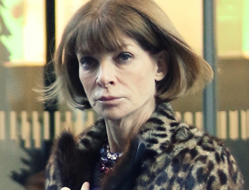 Anna Wintour: Η διευθύντρια της Vogue χωρίς τα Chanel γυαλιά ηλίου της! Anna Wintour: Η διευθύντρια της Vogue χωρίς τα Chanel γυαλιά ηλίου της!
