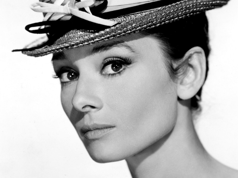 Audrey Hepburn: Το αποστεωμένο κορίτσι που κατέκτησε τo σινεμά! Audrey Hepburn: Το αποστεωμένο κορίτσι που κατέκτησε τo σινεμά!