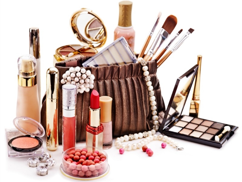 Η beauty editor του #FollowMe σε ξεναγεί στο boudoir της Η beauty editor του #FollowMe σε ξεναγεί στο boudoir της