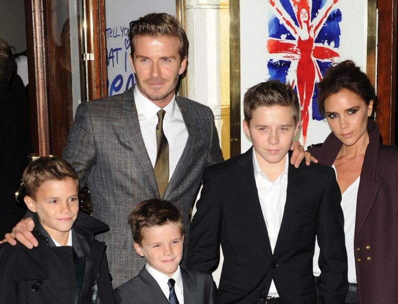 Family Day: Η οικογένεια Beckham στον γάμο του Elton John Family Day: Η οικογένεια Beckham στον γάμο του Elton John