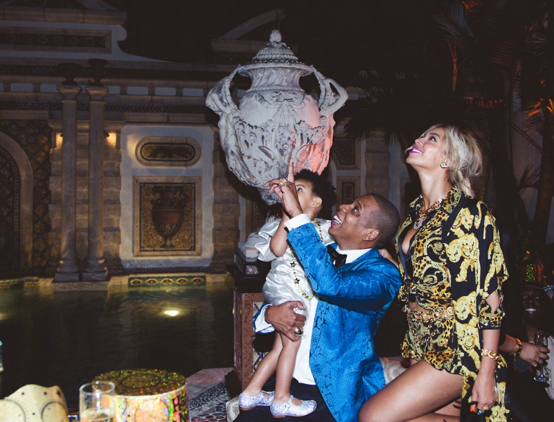 Επιτέλους βρήκαν σπίτι! Beyonce- Jay Z μετακομίζουν στο L.A Επιτέλους βρήκαν σπίτι! Beyonce- Jay Z μετακομίζουν στο L.A