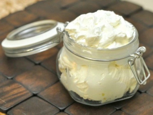 Φτιάξε σπιτικό body butter βανίλιας Φτιάξε σπιτικό body butter βανίλιας