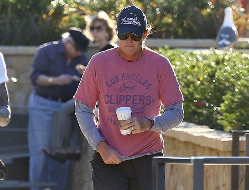 Eπιβεβαιώθηκε: Ο Bruce Jenner αλλάζει φύλο! Eπιβεβαιώθηκε: Ο Bruce Jenner αλλάζει φύλο!