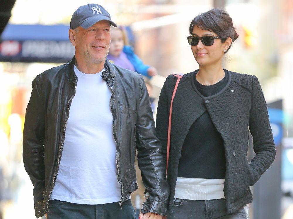 Bruce Willis: Έχει βρει το μυστικό της νεότητας; Bruce Willis: Έχει βρει το μυστικό της νεότητας;