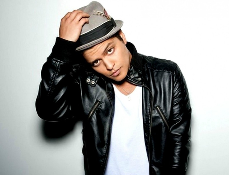 Ο Bruno Mars έχει γενέθλια και φτιάχνουμε τη μέρα μας με τα τραγούδια του Ο Bruno Mars έχει γενέθλια και φτιάχνουμε τη μέρα μας με τα τραγούδια του