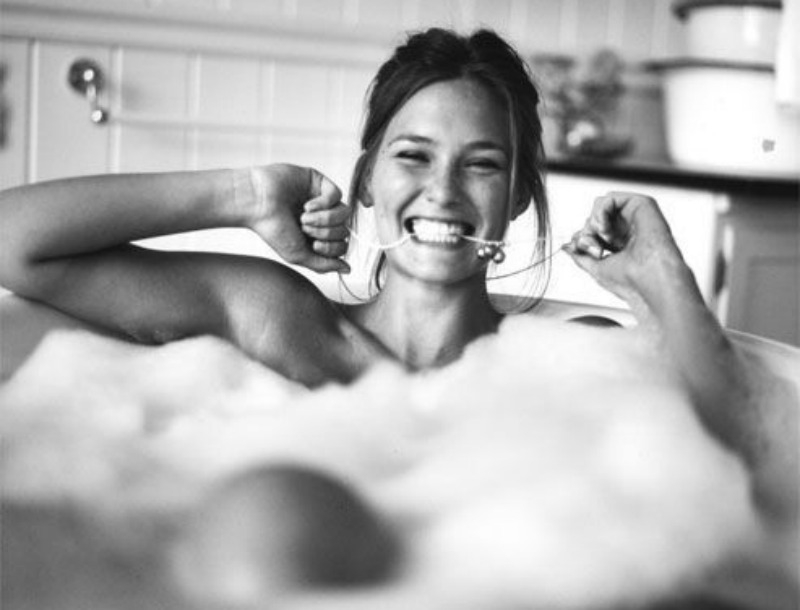 Ομορφιά 2016: Bubble bubble - 8 αφρόλουτρα που θα τον ξετρελάνουν Ομορφιά 2016: Bubble bubble - 8 αφρόλουτρα που θα τον ξετρελάνουν