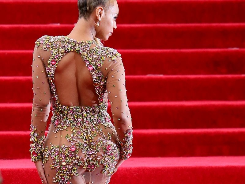 Η Beyonce έχει κάνει προσθετική στα… οπίσθια! Η Beyonce έχει κάνει προσθετική στα… οπίσθια!
