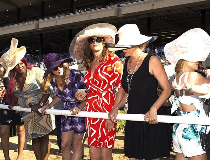 Caitlyn Jenner: Η φανταχτερή εμφάνιση της με wrap φόρεμα! Caitlyn Jenner: Η φανταχτερή εμφάνιση της με wrap φόρεμα!