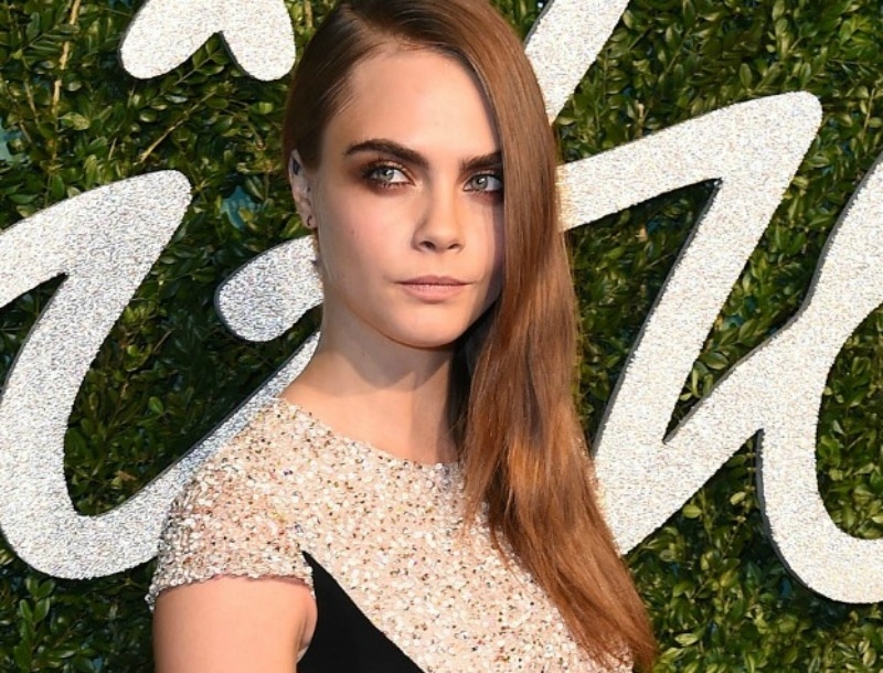 Έγιναν τα British Fashion Awards αλλά μάλλον μπέρδεψαν το κόκκινο χαλί με το street style Έγιναν τα British Fashion Awards αλλά μάλλον μπέρδεψαν το κόκκινο χαλί με το street style