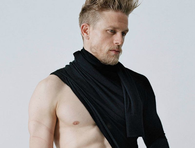 Charlie Hunnam εσύ έπρεπε να είχες παίξει τον Christian Grey! Charlie Hunnam εσύ έπρεπε να είχες παίξει τον Christian Grey!