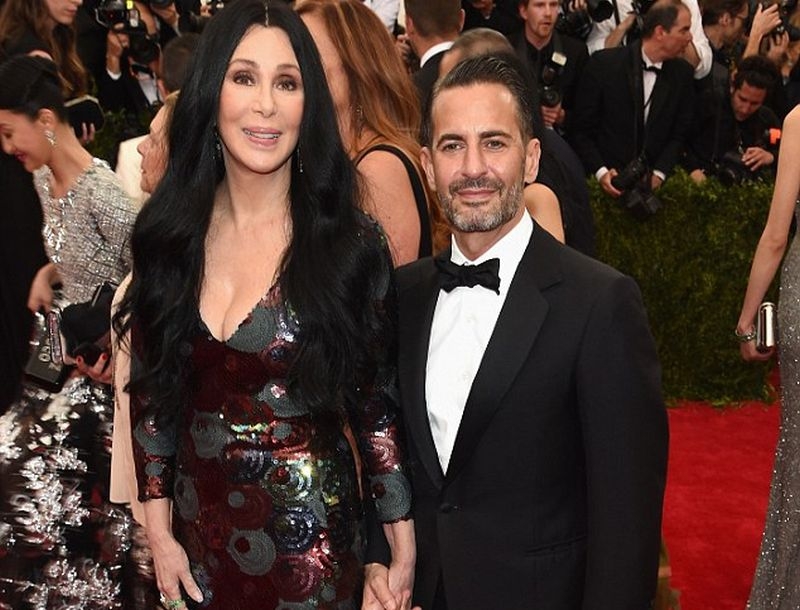 Cher: Στα 69 της έγινε το κεντρικό πρόσωπο του Marc Jacobs Cher: Στα 69 της έγινε το κεντρικό πρόσωπο του Marc Jacobs