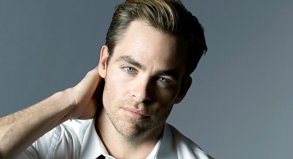 Male Wednesday: Chris Pine εδώ θα βρεις έναν ώμο να κλάψεις Male Wednesday: Chris Pine εδώ θα βρεις έναν ώμο να κλάψεις