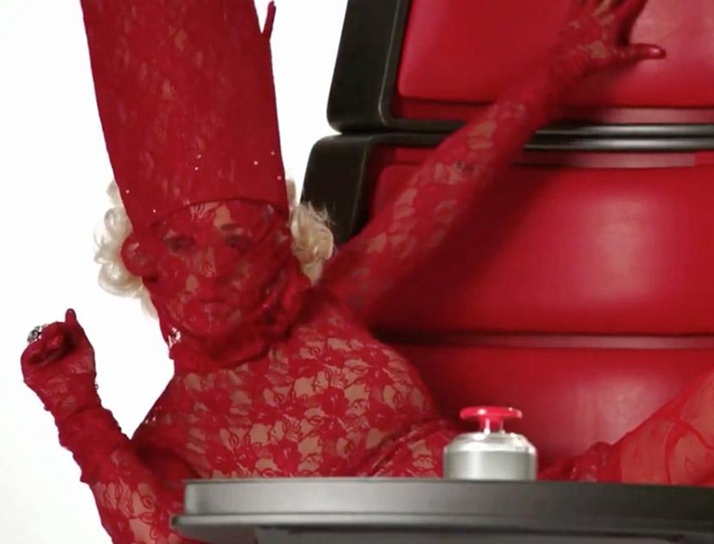 H Christina Aguilera είναι επίσημα η βασίλισσα των μιμήσεων H Christina Aguilera είναι επίσημα η βασίλισσα των μιμήσεων