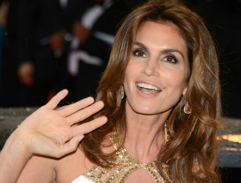Cindy Crawford: H κόρη της μεγάλωσε κι έγινε κούκλα (Photos) Cindy Crawford: H κόρη της μεγάλωσε κι έγινε κούκλα (Photos)