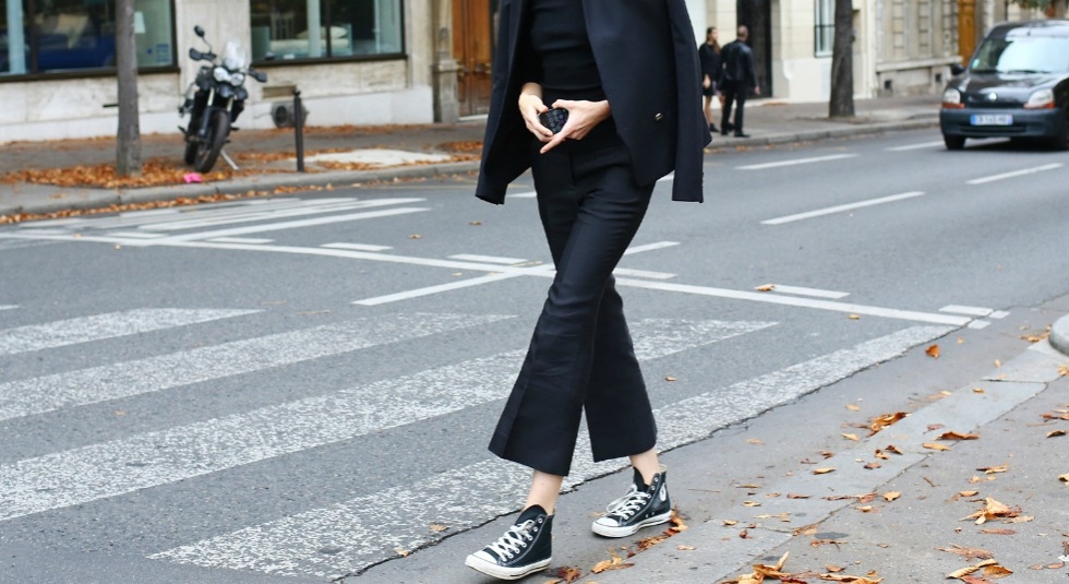 20 outfit που αποδεικνύουν ότι τα Converse ταιριάζουν με όλα 20 outfit που αποδεικνύουν ότι τα Converse ταιριάζουν με όλα