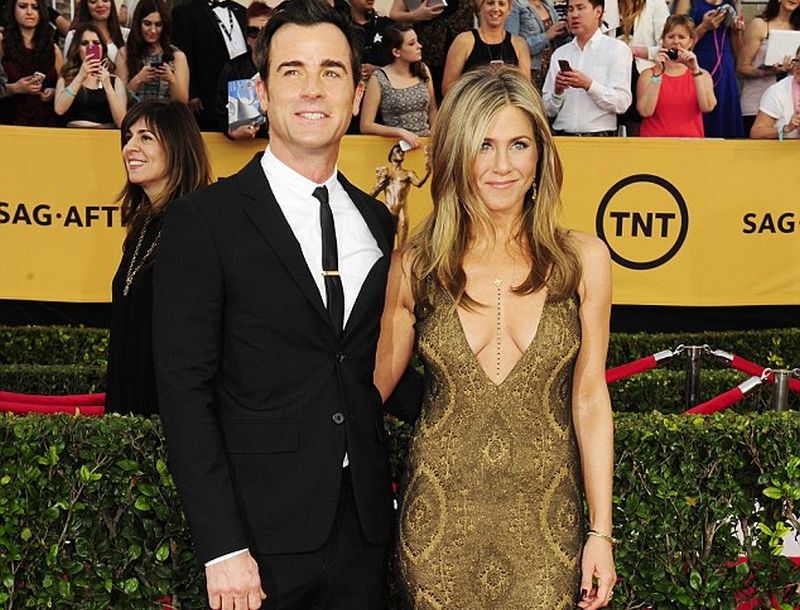 Jennifer Aniston: Όλα όσα έγιναν στον γάμο της με τον Justin Theroux Jennifer Aniston: Όλα όσα έγιναν στον γάμο της με τον Justin Theroux