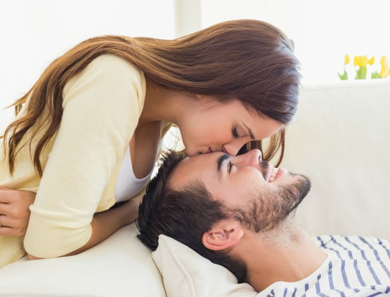 13 ενδείξεις ότι ενδιαφέρεται πραγματικά για εσένα (κι ας μην το λέει) 13 ενδείξεις ότι ενδιαφέρεται πραγματικά για εσένα (κι ας μην το λέει)