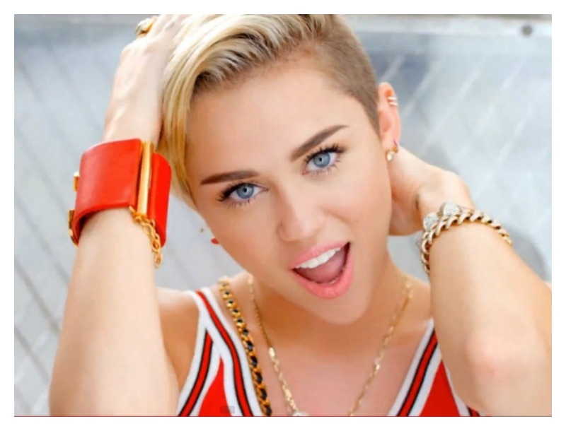 Miley Cyrus εναντίoν Jimmy Fallon (ή αλλιώς γέλα με την καρδιά σου) Miley Cyrus εναντίoν Jimmy Fallon (ή αλλιώς γέλα με την καρδιά σου)