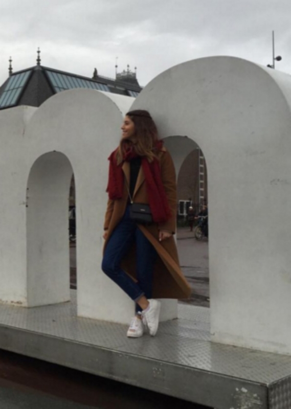 Street style : Η Demy σου προτείνει το ιδανικό sporty-chic look για όλες τις ώρες Street style : Η Demy σου προτείνει το ιδανικό sporty-chic look για όλες τις ώρες