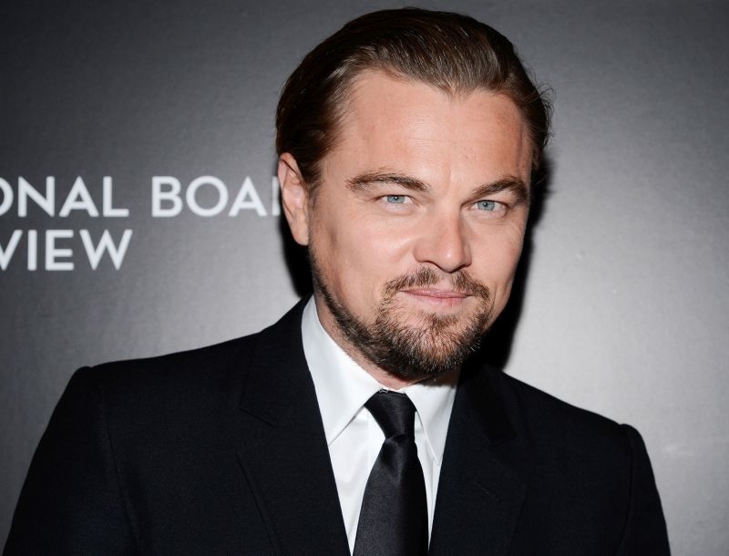 Kαι γαλαντόμος ο DiCaprio! Για shopping με μοντέλο Kαι γαλαντόμος ο DiCaprio! Για shopping με μοντέλο