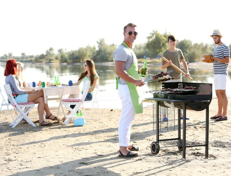 Όσα πρέπει να κάνεις πριν το dinner party των γενεθλίων σου Όσα πρέπει να κάνεις πριν το dinner party των γενεθλίων σου