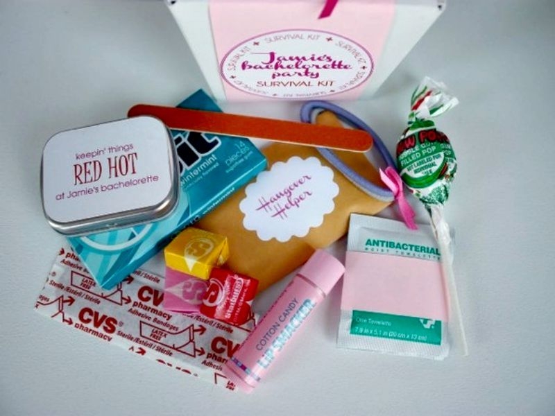 DIY Bachelorette Survival Kit: Ο,τι χρειαστείς εκείνη την ημέρα είναι εδώ! DIY Bachelorette Survival Kit: Ο,τι χρειαστείς εκείνη την ημέρα είναι εδώ!