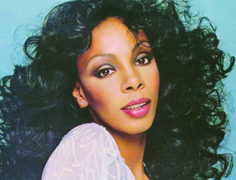 Donna Summer: Θυμόμαστε τις μεγαλύτερες επιτυχίες της με αφορμή τα 3 χρόνια από το θάνατό της Donna Summer: Θυμόμαστε τις μεγαλύτερες επιτυχίες της με αφορμή τα 3 χρόνια από το θάνατό της