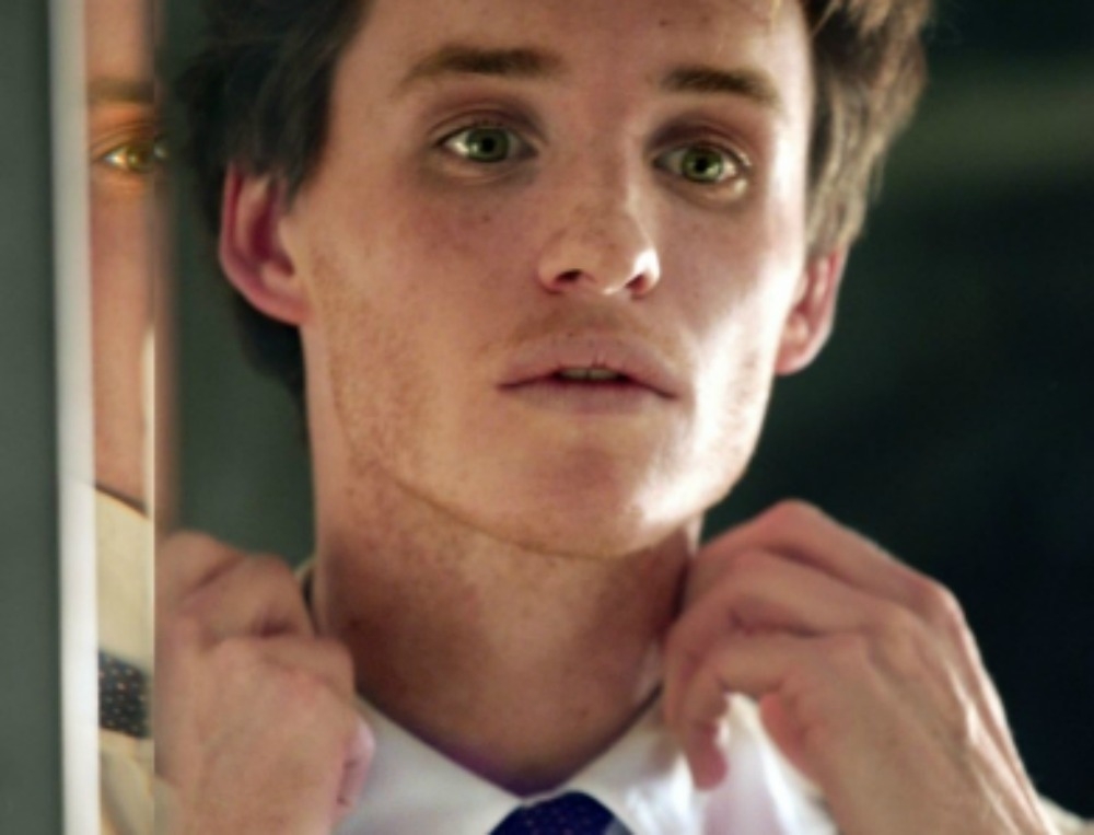 Εddie Redmayne: Η προετοιμασία του οσκαρικού star πριν βγει στην σκηνή Εddie Redmayne: Η προετοιμασία του οσκαρικού star πριν βγει στην σκηνή